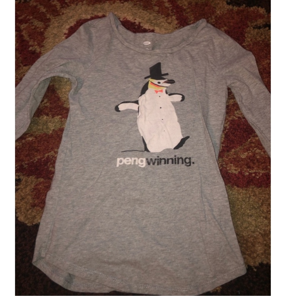 🆕️ Old Navy Penguin tshirt